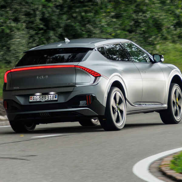 Voiture électrique pour les pétrophiles